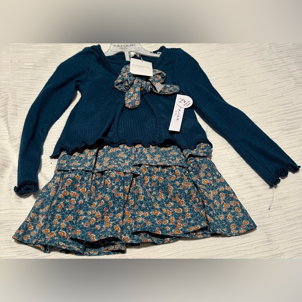 NEW Tahari Girl sweater and skirt set with matching hair tie​
